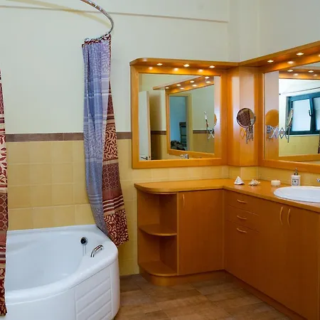 Eliki Plage Privee Villa Diakopto